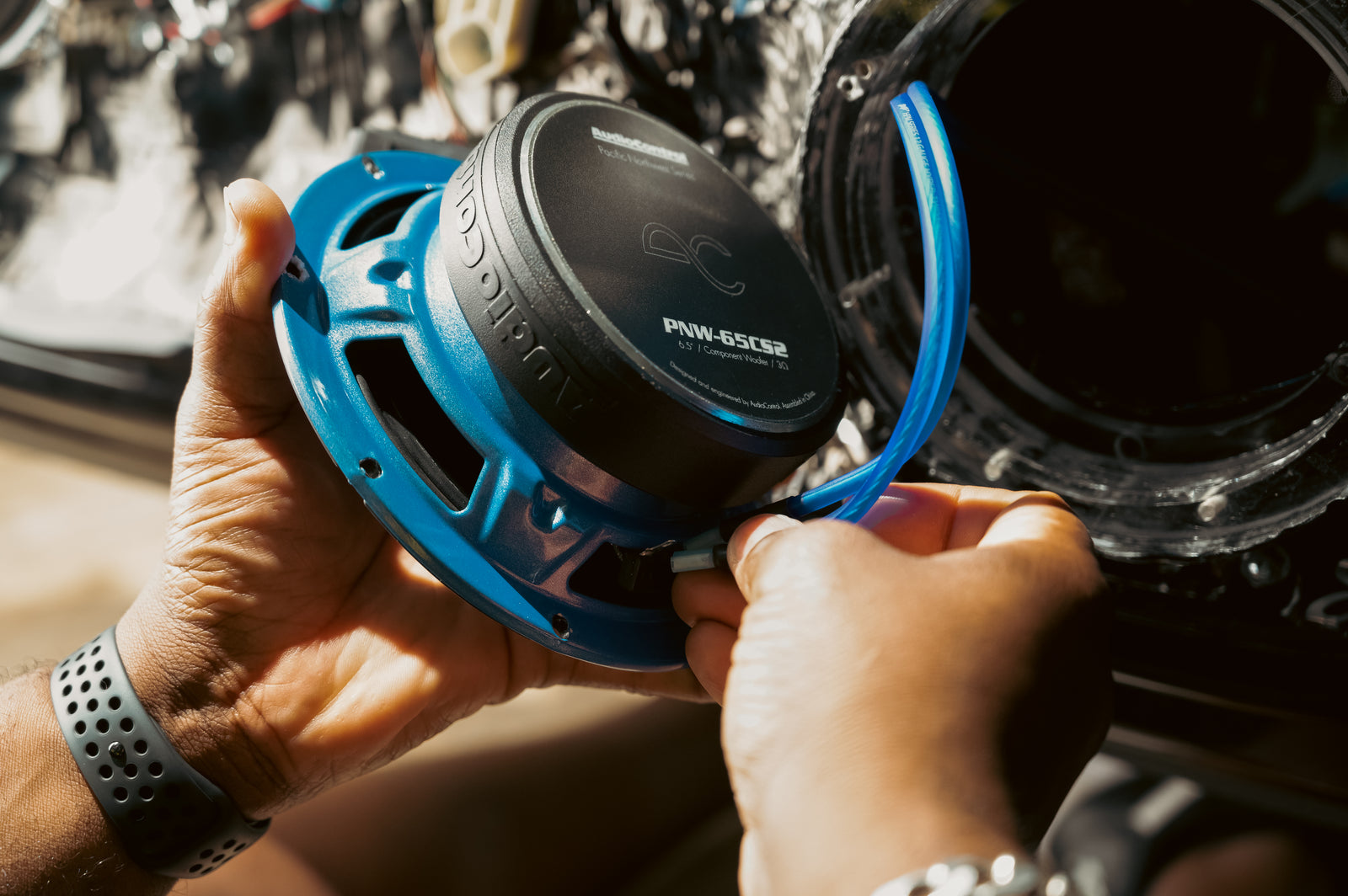 LC7i 6-Channel Line Output Converter w/AccuBASS — AudioControl