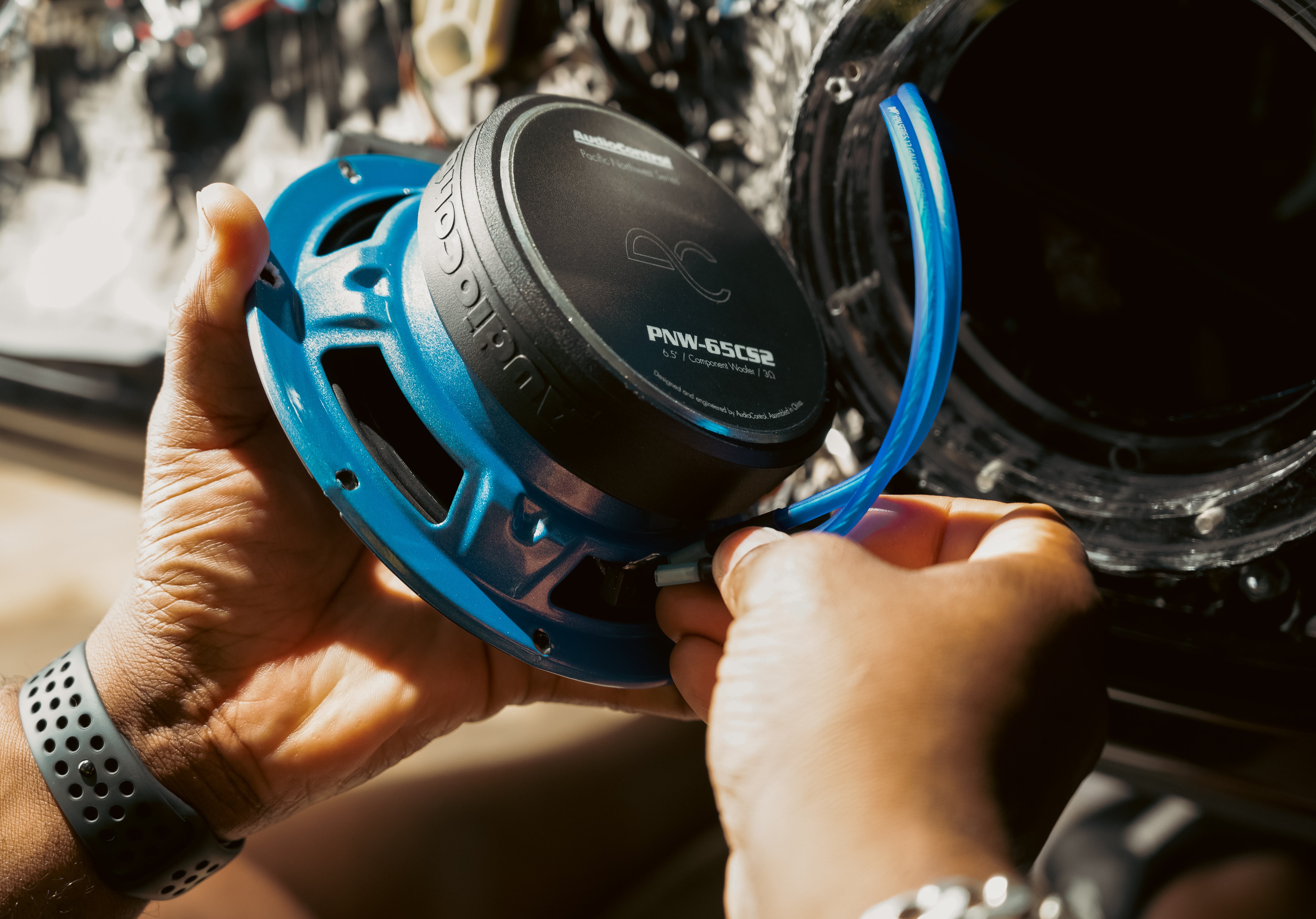 LC7i 6-Channel Line Output Converter w/AccuBASS — AudioControl